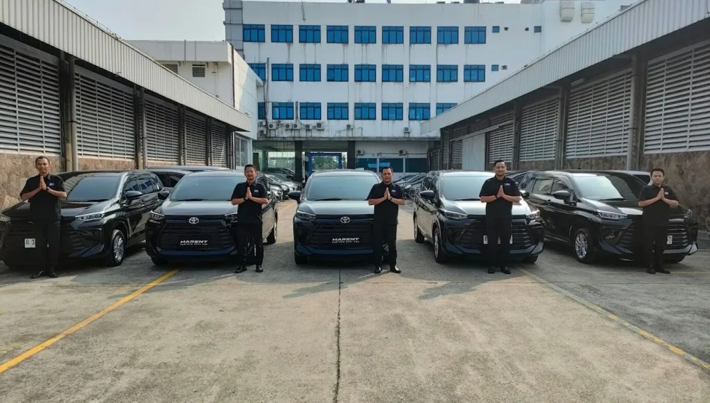 CU@Cafe Grand Wisata Viral? Ini Alasan Nyatanya! 5 driver hartono rent car