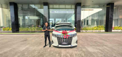wedding car alphard