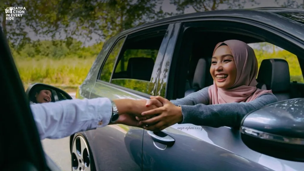 memilih mobil mewah