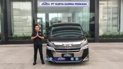 sewa mobil voxy