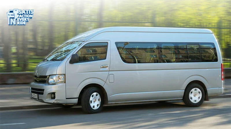 mobil terbaik untuk wisata keliling jakarta