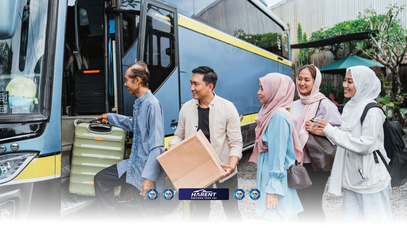 5 Tips Memilih Sewa Mobil dengan Kapasitas Besar untuk Rombongan, Biar Perjalanan Makin Seru! 1 Sewa Mobil dengan Kapasitas Besar