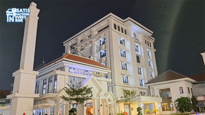 wisata surabaya Balai Pemuda Surabaya