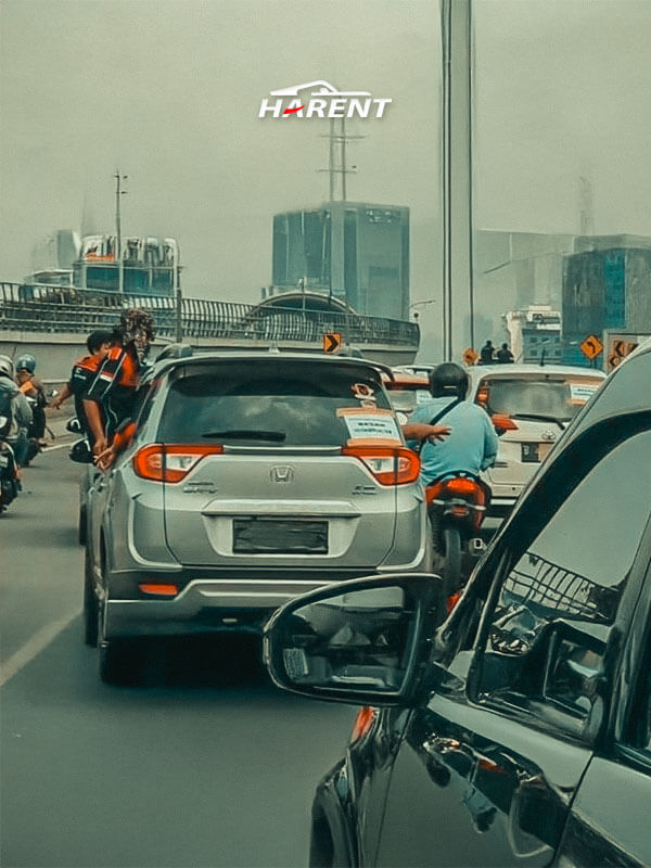 Sewa-Hiace-Jakarta-Bandung-rombongan-nikahan sewa hiace jakarta bandung