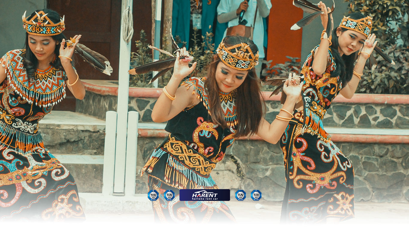 Tari Burung Enggang Kalimantan Timur: Magnet Emosi yang Membuat Anda Ingin Menyaksikannya dari Dekat 1 Tari Burung Enggang