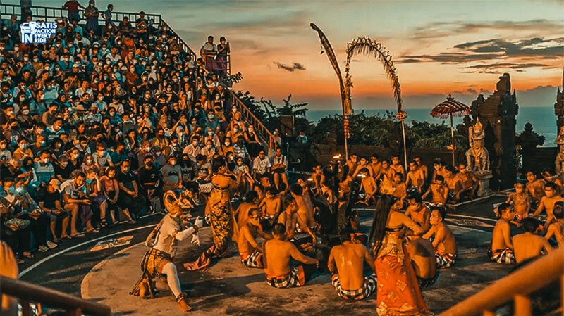 tari kecak
