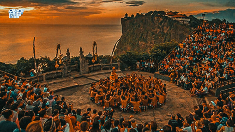 tari kecak
