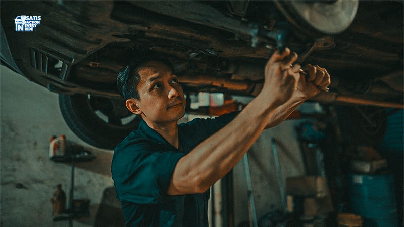 Gigi Netral di Turunan: Irit BBM atau Justru Bahaya? 4 gigi netral di turunan