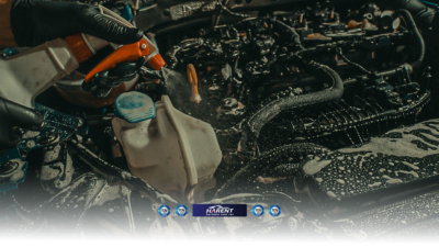 cuci ruang mesin mobil