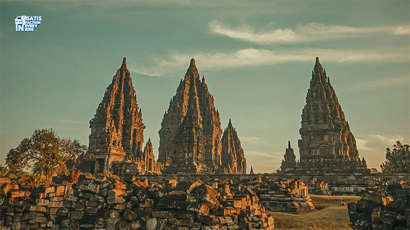 Candi Prambanan: Megahnya Warisan Dunia di Yogyakarta 2 candi prambanan