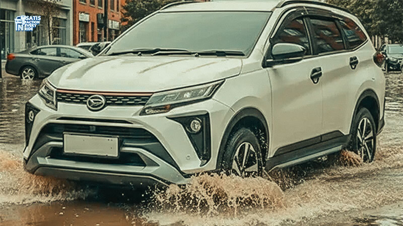 mobil kuat terobos banjir