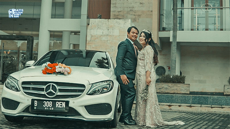 dekorasi mobil wedding