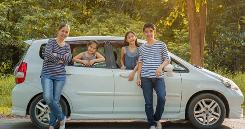 Bawa Rombongan Keluarga? Ini 4 Alasan Sewa Mobil Harian Tipe MPV Lebih Untung dari Pakai 2 Mobil Kecil! 1 keuntungan sewa mobil harian mpv besar untuk rombongan keluarga