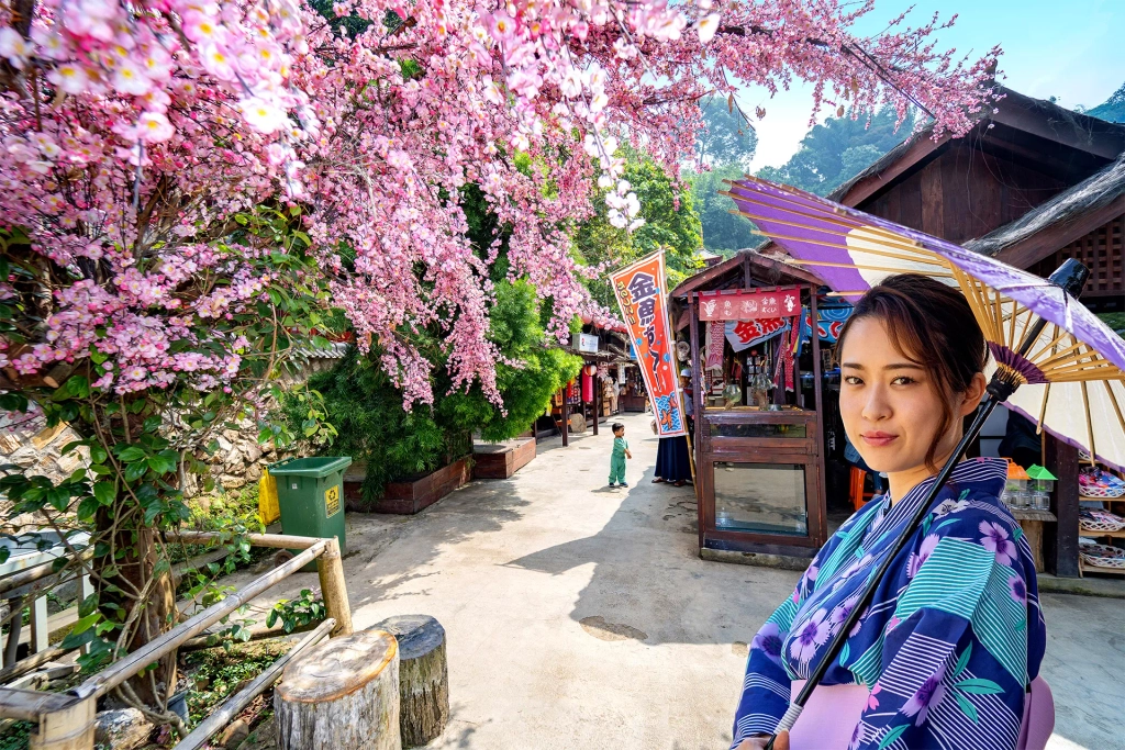Wajib Masuk List! 7 Rekomendasi Wisata Bandung untuk Liburan 3 Hari 2 Malam 6 The Great Asia Africa | wisata Bandung 3 hari 2 malam