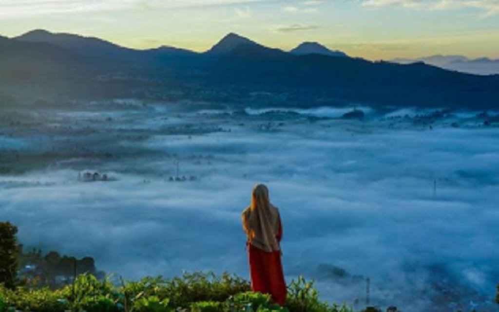 Lautan Awan di Gunung Putri @shafaaqila7574 e1555985145158