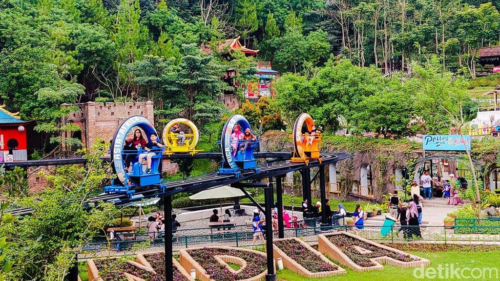 Wajib Masuk List! 7 Rekomendasi Wisata Bandung untuk Liburan 3 Hari 2 Malam 7 The Great Asia Africa | wisata Bandung 3 hari 2 malam