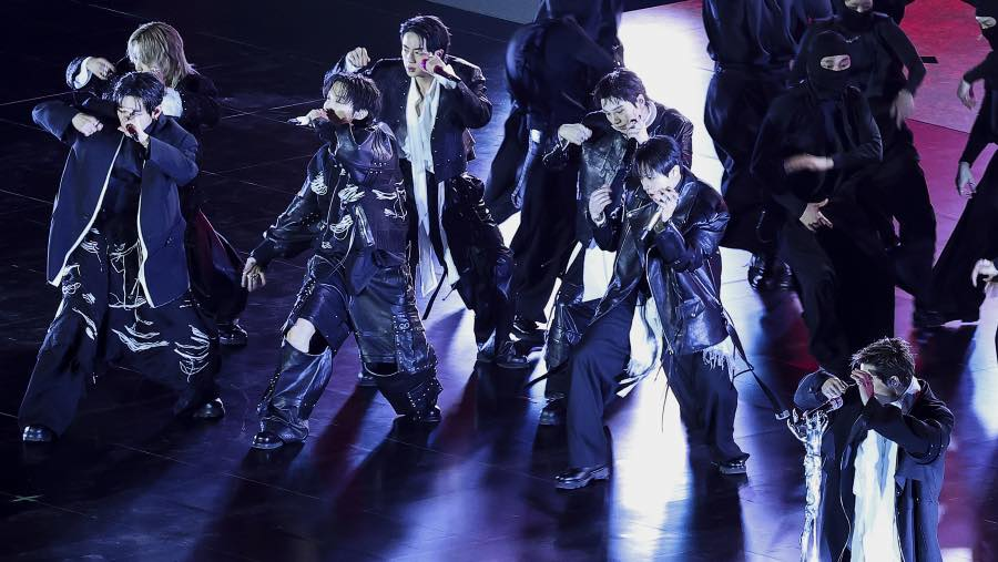 ARMY Luar Kota Merapat! Panduan Road Trip Anti-Capek Nonton Konser BTS GBK 2026 2 konser bts gbk 2026
